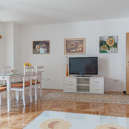 Apartment Marija Zára Szoba fotó